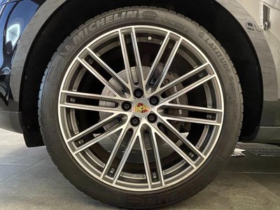 2019 Porsche MACAN — миниатюра 18