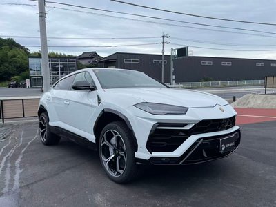 2022 Lamborghini URUS — миниатюра 12