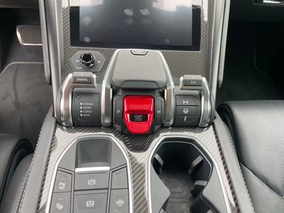 2022 Lamborghini URUS — миниатюра 22