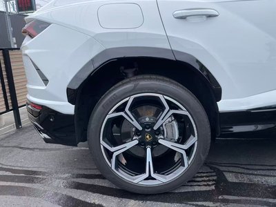 2022 Lamborghini URUS — миниатюра 33