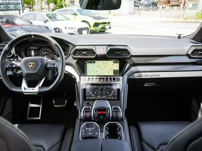 2022 Lamborghini URUS 照片 6