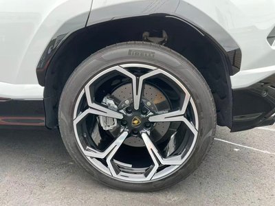 2022 Lamborghini URUS — миниатюра 34