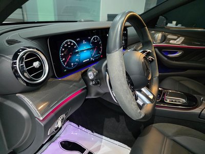 MERCEDES-BENZ E-CLASS - 10