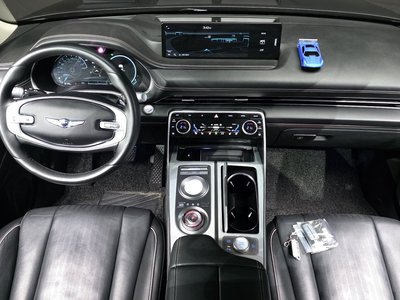 GENESIS GV80 - 5