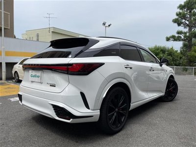صورة 8 لـ 2025 Lexus RX