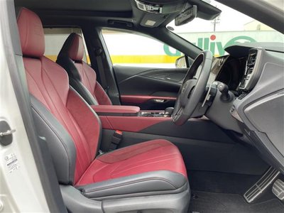 صورة مصغرة 15 لـ 2025 Lexus RX