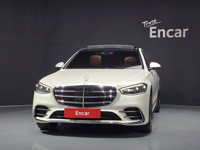 2022 Mercedes-BENZ S-CLASS photo 2