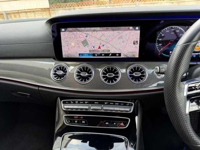 MERCEDES-BENZ E-CLASS - 9