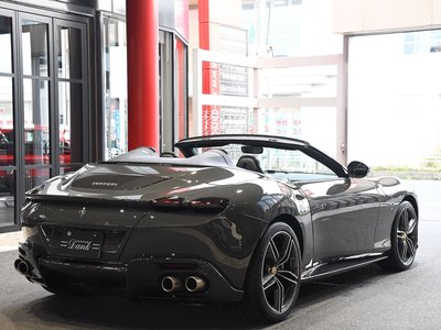 FERRARI ROMA SPIDER - 2