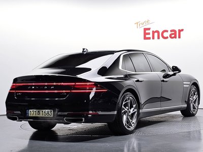صورة 4 لـ 2022 Genesis G90 (RS4)