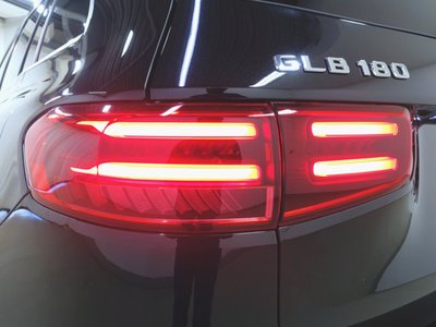 MERCEDES-BENZ GLB - 5