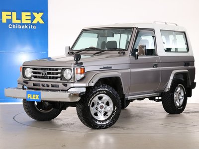 TOYOTA LAND CRUISER 70