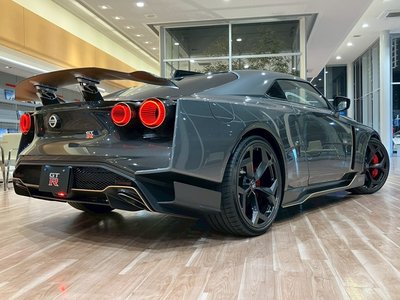 NISSAN GT-R - 5