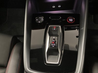 2025 AUDI RS3 SEDAN — миниатюра 22
