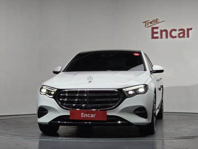 MERCEDES-BENZ E-CLASS - 2