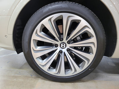 2026 Bentley BENTAYGA thumbnail 19