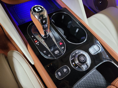 2026 Bentley BENTAYGA thumbnail 15