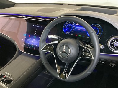 MERCEDES-BENZ EQS - 7