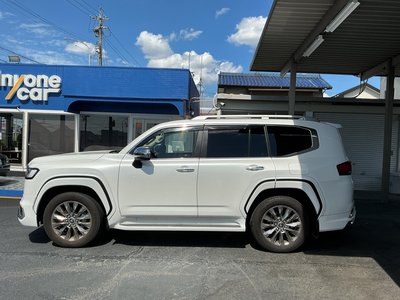 TOYOTA LAND CRUISER 300 - 6