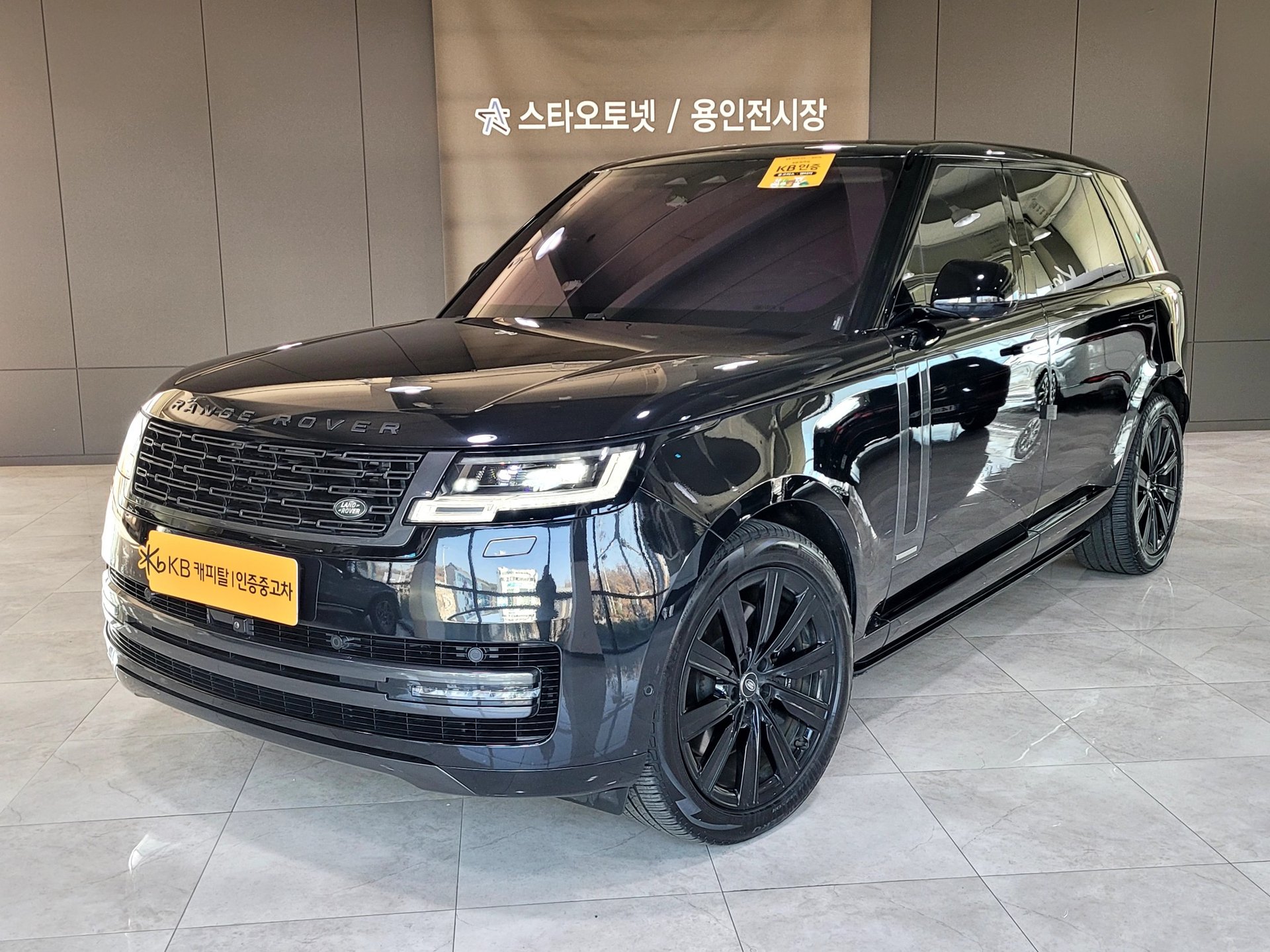 LAND ROVER RANGE ROVER - View 1