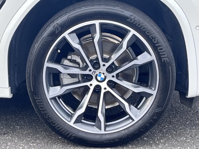 2023 BMW X4 photo 9