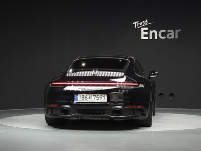 PORSCHE 911 - 4