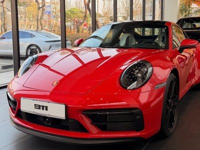 PORSCHE 911 - 1