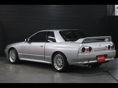 NISSAN SKYLINE GT-R - 4