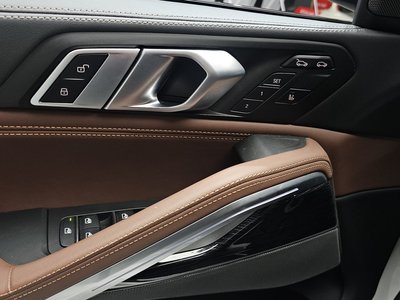 2024 BMW X6 thumbnail 30