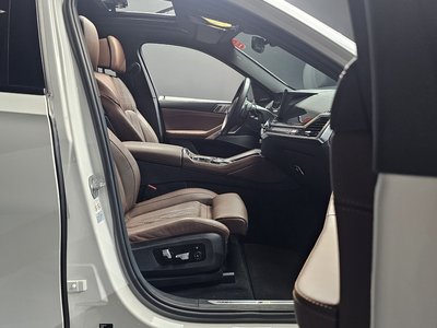 2024 BMW X6 thumbnail 16