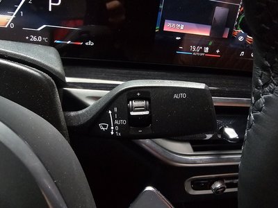 2024 BMW X6 thumbnail 28
