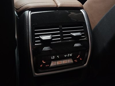 2024 BMW X6 thumbnail 31