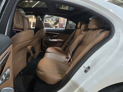 MERCEDES-BENZ E-CLASS - 10