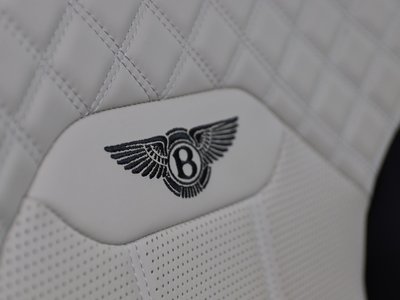 2021 Bentley BENTAYGA — миниатюра 32