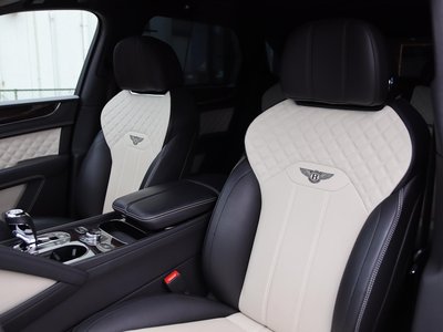 2021 Bentley BENTAYGA — миниатюра 25