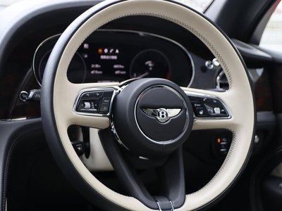 2021 Bentley BENTAYGA — миниатюра 21