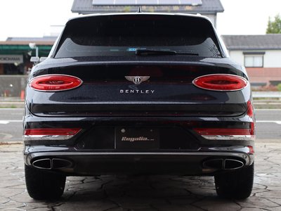 2021 Bentley BENTAYGA — миниатюра 18
