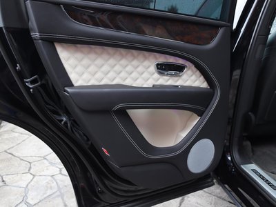 2021 Bentley BENTAYGA — миниатюра 39