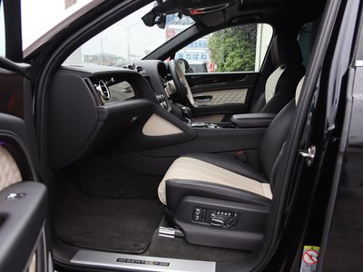2021 Bentley BENTAYGA — миниатюра 24
