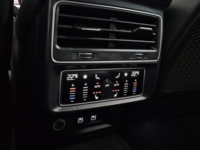2021 AUDI SQ8 — миниатюра 18