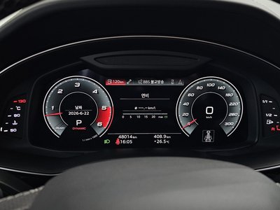 صورة 8 لـ 2021 AUDI SQ8