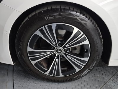 MERCEDES-BENZ E-CLASS - 6