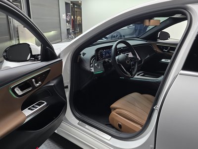 MERCEDES-BENZ E-CLASS - 10