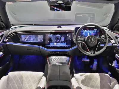 MERCEDES-BENZ E-CLASS - 3