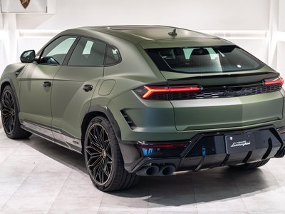 2026 Lamborghini URUS — фото 7