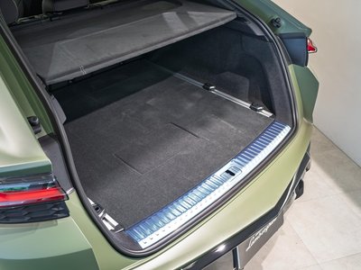 2026 Lamborghini URUS — миниатюра 33