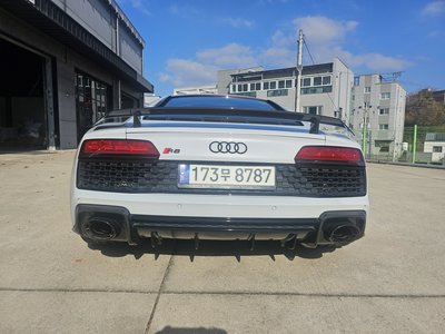 AUDI R8 - 4