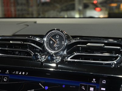 2023 Bentley BENTAYGA — миниатюра 34