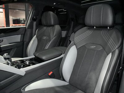 2023 Bentley BENTAYGA — миниатюра 24
