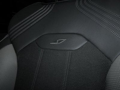 2023 Bentley BENTAYGA — миниатюра 31